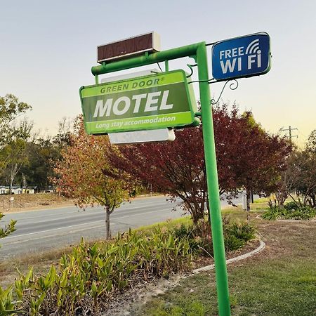 Green Door Motel Lavington 외부 사진