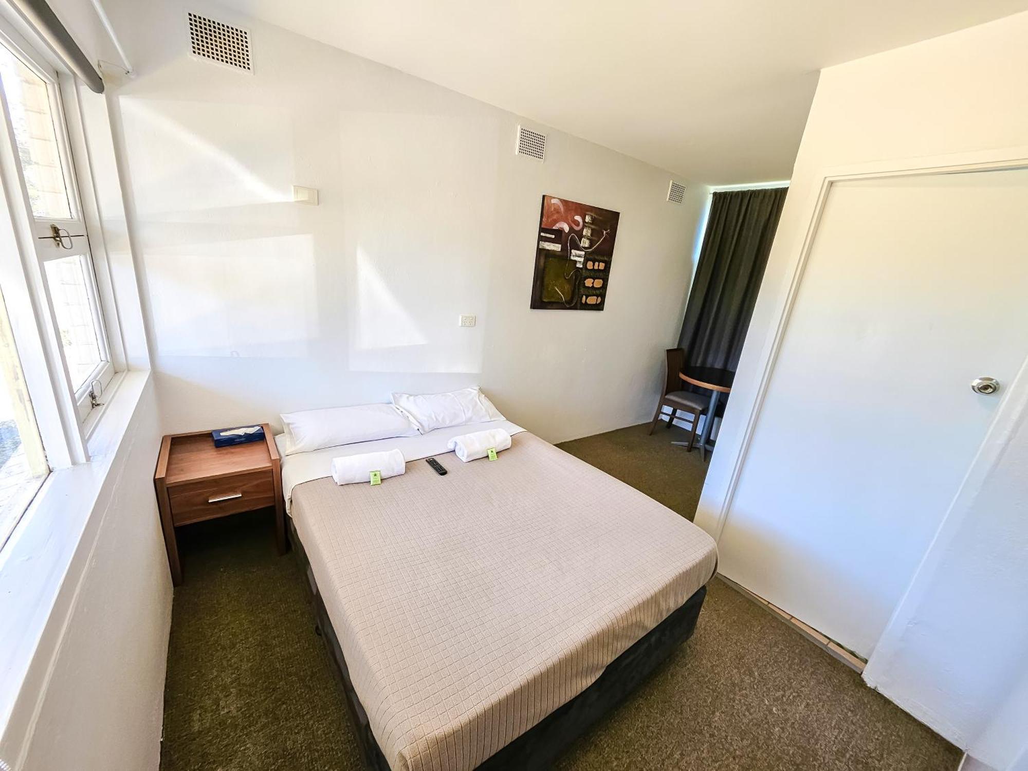 Green Door Motel Lavington 외부 사진