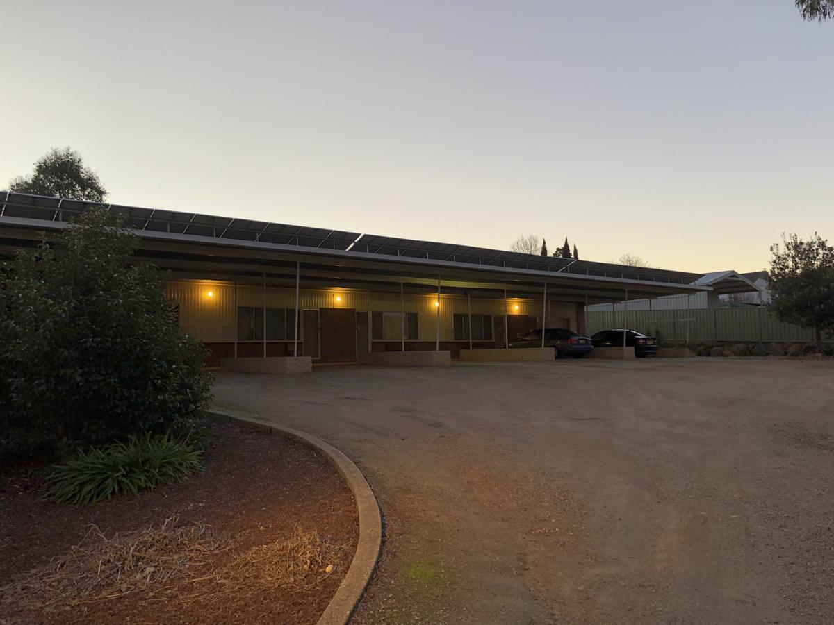Green Door Motel Lavington 외부 사진